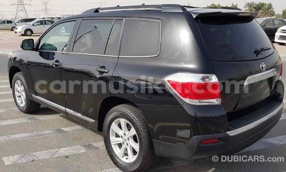 Tenga Imported Toyota Highlander Nhema Mota in Import - Dubai in Harare Tenga Imported Toyota Highlander Nhema Mota in Import - Dubai in Harare