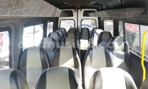 Acheter Occasion Voiture Mercedes Viano Blanc à Beitbridge, Matabeleland South Acheter Occasion Voiture Mercedes Viano Blanc à Beitbridge, Matabeleland South