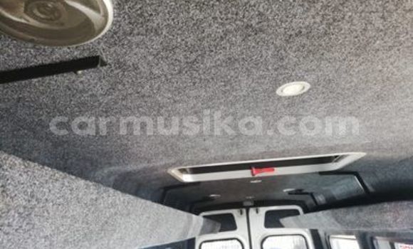 Acheter Occasion Voiture Mercedes Viano Blanc à Beitbridge, Matabeleland South Acheter Occasion Voiture Mercedes Viano Blanc à Beitbridge, Matabeleland South