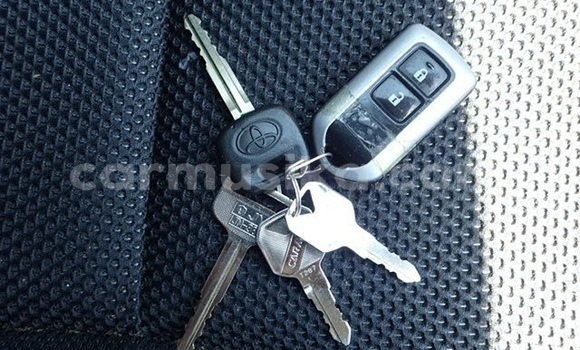 Tenga Tsaru Toyota Wish Chena Mota in Beitbridge in Matabeleland South Tenga Tsaru Toyota Wish Chena Mota in Beitbridge in Matabeleland South