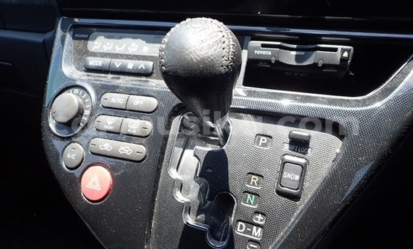 Tenga Tsaru Toyota Wish Chena Mota in Beitbridge in Matabeleland South Tenga Tsaru Toyota Wish Chena Mota in Beitbridge in Matabeleland South