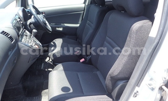 Tenga Tsaru Toyota Wish Chena Mota in Beitbridge in Matabeleland South Tenga Tsaru Toyota Wish Chena Mota in Beitbridge in Matabeleland South