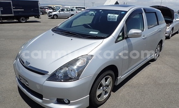 Buy Used Toyota Wish Silver Car in Beitbridge in Matabeleland South