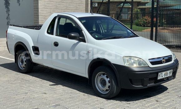 Tenga Tsaru Opel Corsa Chena Mota in Harare in Harare Tenga Tsaru Opel Corsa Chena Mota in Harare in Harare