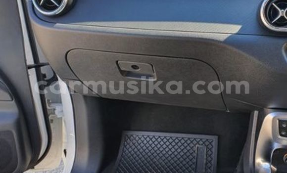 Acheter Occasion Voiture Mercedes‒Benz X-klasse Concept Blanc à Beitbridge, Matabeleland South Acheter Occasion Voiture Mercedes‒Benz X-klasse Concept Blanc à Beitbridge, Matabeleland South