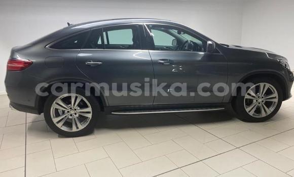 Buy Used Mercedes‒Benz E-klasse Black Car in Beitbridge in Matabeleland South