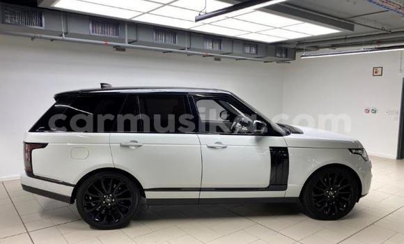 Nunua Ilio tumika Land Rover Discovery Nyeupe Gari ndani ya Beitbridge nchini Matabeleland Kusini