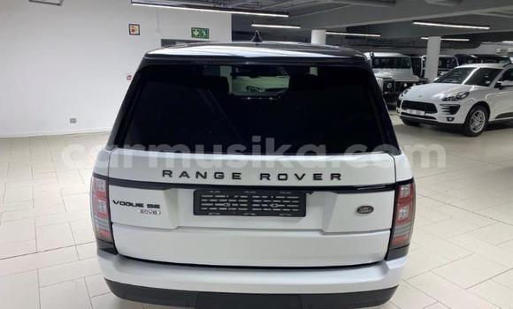 Nunua Ilio tumika Land Rover Discovery Nyeupe Gari ndani ya Beitbridge nchini Matabeleland Kusini Nunua Ilio tumika Land Rover Discovery Nyeupe Gari ndani ya Beitbridge nchini Matabeleland Kusini