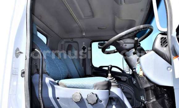 Acheter Occasion Utilitaire Hino Ranger Blanc à Beitbridge, Matabeleland South Acheter Occasion Utilitaire Hino Ranger Blanc à Beitbridge, Matabeleland South