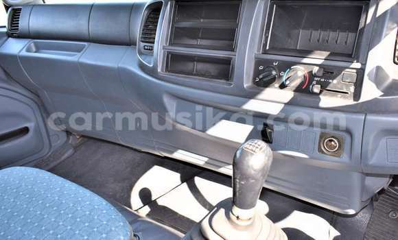 Acheter Occasion Utilitaire Hino Ranger Blanc à Beitbridge, Matabeleland South Acheter Occasion Utilitaire Hino Ranger Blanc à Beitbridge, Matabeleland South