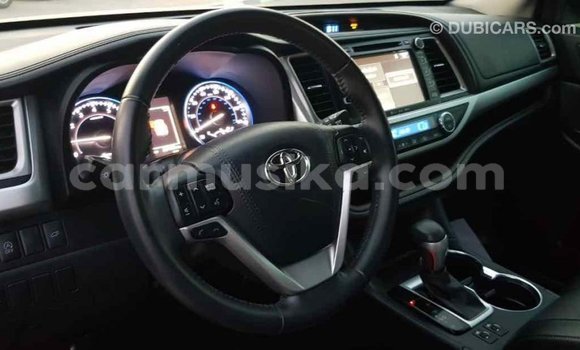 Acheter Import Voiture Toyota Highlander Autre à Import - Dubai, Harare Acheter Import Voiture Toyota Highlander Autre à Import - Dubai, Harare