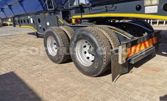 Acheter Occasion Utilitaire International 7600i Bleu à Beitbridge, Matabeleland South Acheter Occasion Utilitaire International 7600i Bleu à Beitbridge, Matabeleland South