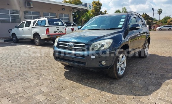 Nunua Ilio tumika Toyota RAV4 Kijani Gari ndani ya Harare nchini Harare