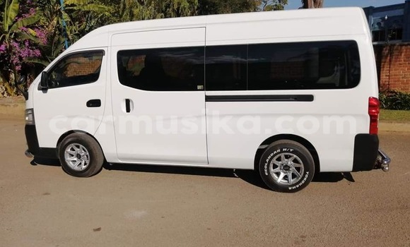Nunua Ilio tumika Nissan Nv350 Nyeupe Gari ndani ya Harare nchini Harare