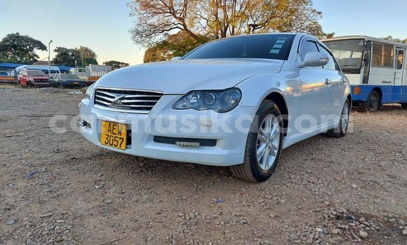 Tenga Tsaru Toyota Mark X Chena Mota in Harare in Harare