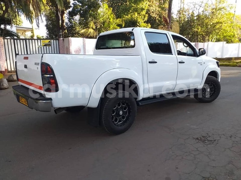 Big with watermark toyota hilux harare harare 14520