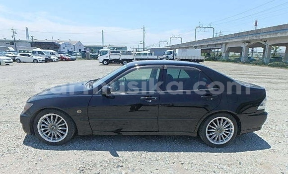 Buy Used Toyota Altezza Black Car in Beitbridge in Matabeleland South Buy Used Toyota Altezza Black Car in Beitbridge in Matabeleland South