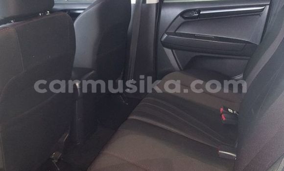 Nunua Ilio tumika Isuzu KB Nyeupe Gari ndani ya Beitbridge nchini Matabeleland Kusini Nunua Ilio tumika Isuzu KB Nyeupe Gari ndani ya Beitbridge nchini Matabeleland Kusini