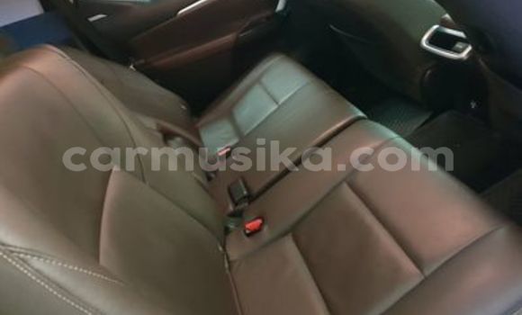 Nunua Ilio tumika Toyota Fortuner Nyeupe Gari ndani ya Beitbridge nchini Matabeleland Kusini Nunua Ilio tumika Toyota Fortuner Nyeupe Gari ndani ya Beitbridge nchini Matabeleland Kusini