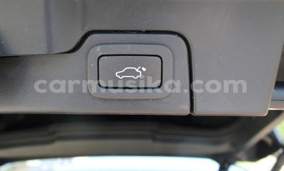 Tenga Tsaru Land Rover Discovery Tsvuku Mota in Beitbridge in Matabeleland South Tenga Tsaru Land Rover Discovery Tsvuku Mota in Beitbridge in Matabeleland South