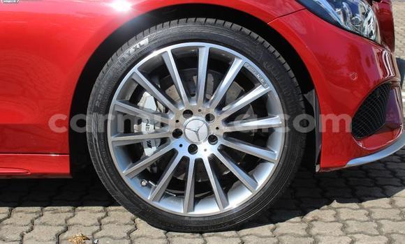 Tenga Tsaru Mercedes‒Benz C–Class Tsvuku Mota in Beitbridge in Matabeleland South Tenga Tsaru Mercedes‒Benz C–Class Tsvuku Mota in Beitbridge in Matabeleland South