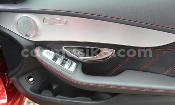 Tenga Tsaru Mercedes‒Benz C–Class Tsvuku Mota in Beitbridge in Matabeleland South Tenga Tsaru Mercedes‒Benz C–Class Tsvuku Mota in Beitbridge in Matabeleland South