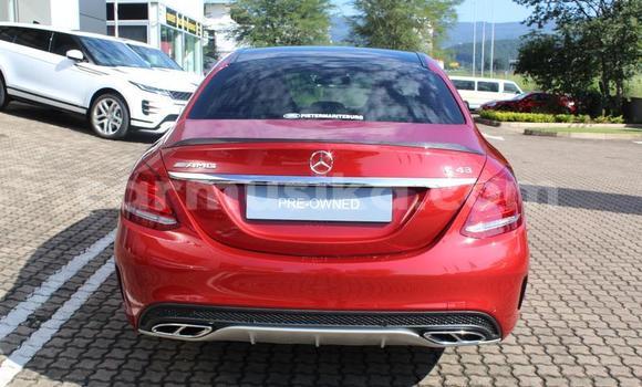 Tenga Tsaru Mercedes‒Benz C–Class Tsvuku Mota in Beitbridge in Matabeleland South Tenga Tsaru Mercedes‒Benz C–Class Tsvuku Mota in Beitbridge in Matabeleland South
