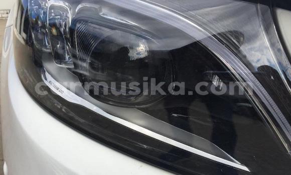 Buy Used Mercedes‒Benz C–Class White Car in Beitbridge in Matabeleland South Buy Used Mercedes‒Benz C–Class White Car in Beitbridge in Matabeleland South