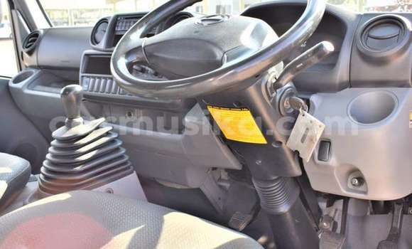 Tenga Tsaru Isuzu Elf Chena Rori in Beitbridge in Matabeleland South Tenga Tsaru Isuzu Elf Chena Rori in Beitbridge in Matabeleland South