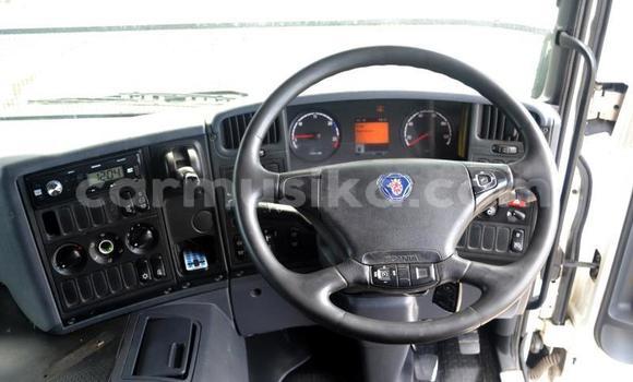 Tenga Tsaru Scania R420 Chena Rori in Beitbridge in Matabeleland South Tenga Tsaru Scania R420 Chena Rori in Beitbridge in Matabeleland South