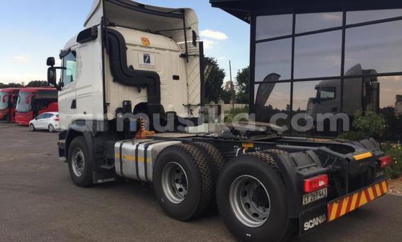 Tenga Tsaru Scania R420 Chena Rori in Beitbridge in Matabeleland South Tenga Tsaru Scania R420 Chena Rori in Beitbridge in Matabeleland South