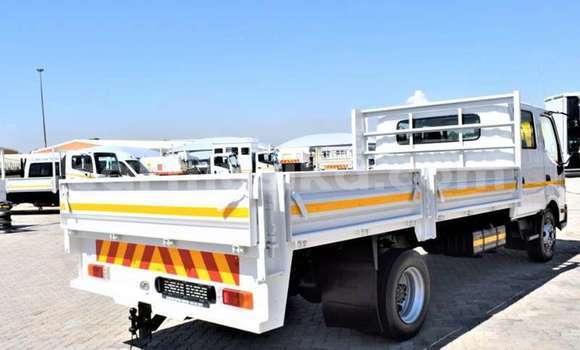 Acheter Occasion Utilitaire Hino 300 Series Blanc à Beitbridge, Matabeleland South Acheter Occasion Utilitaire Hino 300 Series Blanc à Beitbridge, Matabeleland South