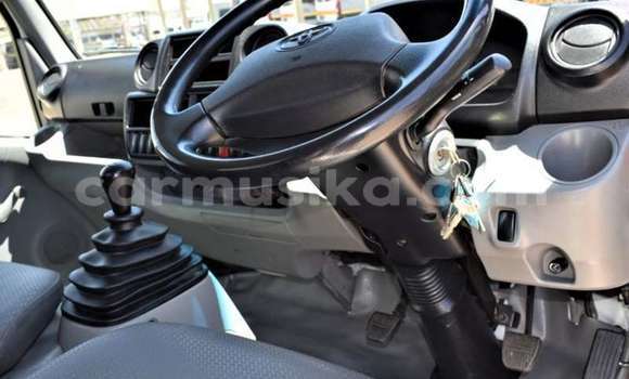 Acheter Occasion Utilitaire Toyota Dyna Blanc à Beitbridge, Matabeleland South Acheter Occasion Utilitaire Toyota Dyna Blanc à Beitbridge, Matabeleland South