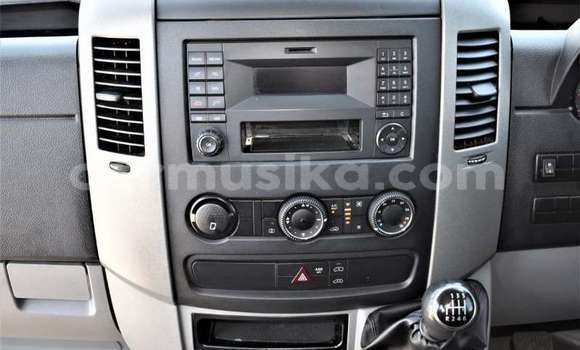 Acheter Occasion Voiture Volkswagen Transporter Blanc à Beitbridge, Matabeleland South Acheter Occasion Voiture Volkswagen Transporter Blanc à Beitbridge, Matabeleland South