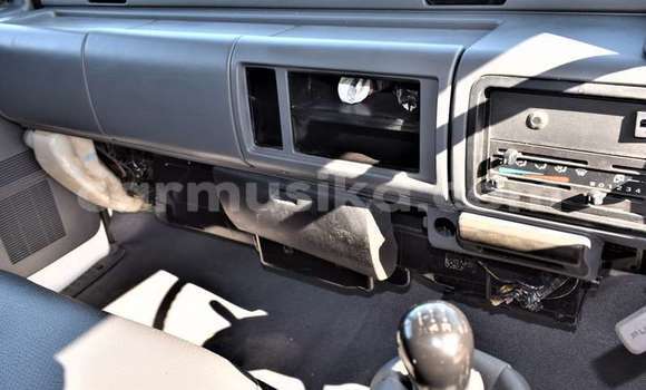 Acheter Occasion Utilitaire Iveco Zeta Blanc à Beitbridge, Matabeleland South Acheter Occasion Utilitaire Iveco Zeta Blanc à Beitbridge, Matabeleland South