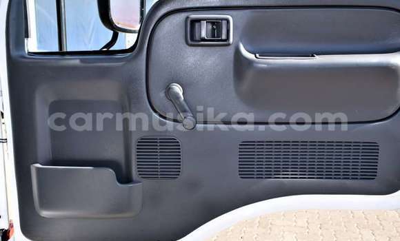 Acheter Occasion Utilitaire Iveco Zeta Blanc à Beitbridge, Matabeleland South Acheter Occasion Utilitaire Iveco Zeta Blanc à Beitbridge, Matabeleland South