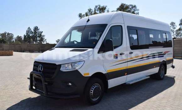 Buy Used Mercedes‒Benz Sprinter White Truck in Beitbridge in Matabeleland South