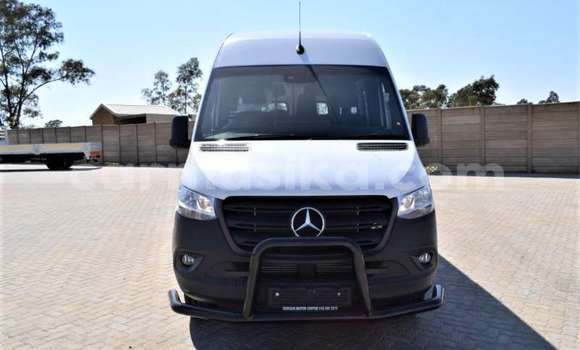 Acheter Occasion Utilitaire Mercedes‒Benz Sprinter Blanc à Beitbridge, Matabeleland South Acheter Occasion Utilitaire Mercedes‒Benz Sprinter Blanc à Beitbridge, Matabeleland South