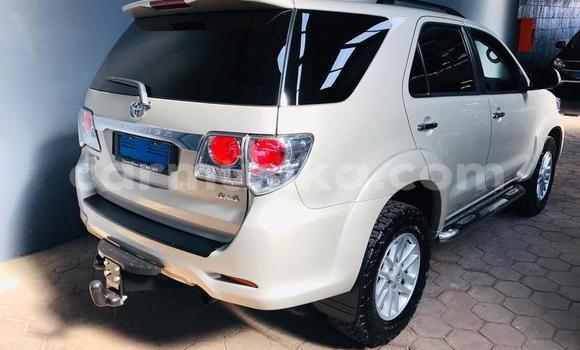 Tenga Tsaru Toyota Fortuner Sirivha Mota in Beitbridge in Matabeleland South Tenga Tsaru Toyota Fortuner Sirivha Mota in Beitbridge in Matabeleland South