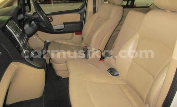 Tenga Tsaru Hyundai H1 Sirivha Mota in Beitbridge in Matabeleland South Tenga Tsaru Hyundai H1 Sirivha Mota in Beitbridge in Matabeleland South