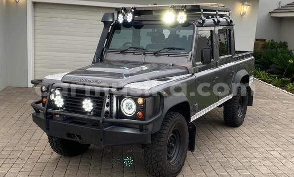 Tenga Tsaru Land Rover Defender Nhema Mota in Beitbridge in Matabeleland South Tenga Tsaru Land Rover Defender Nhema Mota in Beitbridge in Matabeleland South