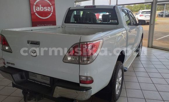 Tenga Tsaru Mazda BT-50 Chena Mota in Borrowdale in Harare Tenga Tsaru Mazda BT-50 Chena Mota in Borrowdale in Harare
