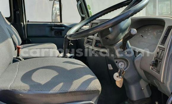 Acheter Occasion Utilitaire Nissan UD Blanc à Beitbridge, Matabeleland South Acheter Occasion Utilitaire Nissan UD Blanc à Beitbridge, Matabeleland South