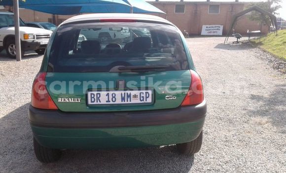 Tenga Tsaru Renault Clio Girinhi Mota in Harare in Harare Tenga Tsaru Renault Clio Girinhi Mota in Harare in Harare