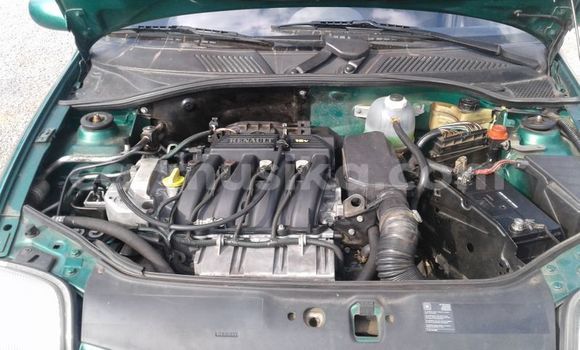 Tenga Tsaru Renault Clio Girinhi Mota in Harare in Harare Tenga Tsaru Renault Clio Girinhi Mota in Harare in Harare