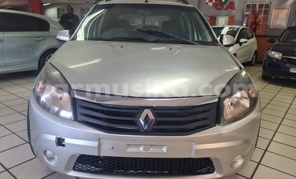 Tenga Tsaru Renault Sandero Sirivha Mota in Harare in Harare Tenga Tsaru Renault Sandero Sirivha Mota in Harare in Harare