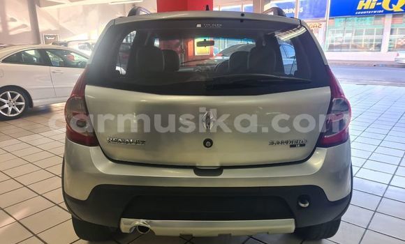 Tenga Tsaru Renault Sandero Sirivha Mota in Harare in Harare Tenga Tsaru Renault Sandero Sirivha Mota in Harare in Harare