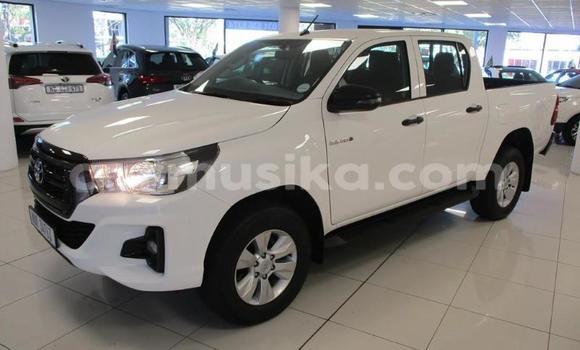 Acheter Occasion Voiture Toyota Hilux Blanc à Beitbridge, Matabeleland South Acheter Occasion Voiture Toyota Hilux Blanc à Beitbridge, Matabeleland South