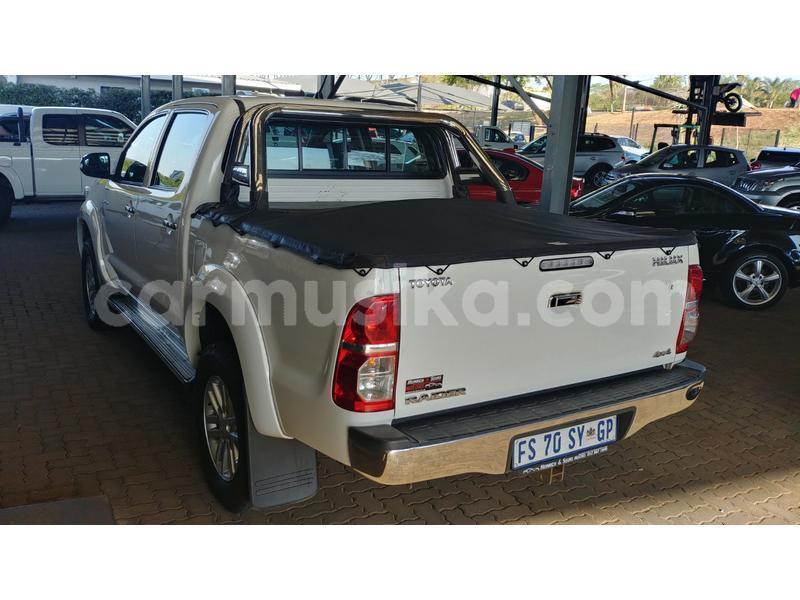 Big with watermark toyota hilux matabeleland south beitbridge 14600