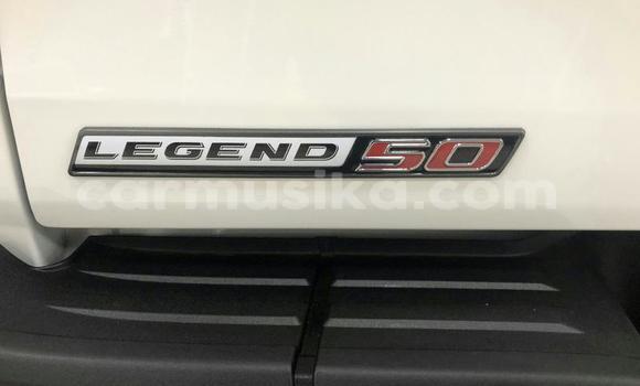 Tenga Tsaru Toyota Hilux Chena Mota in Beitbridge in Matabeleland South Tenga Tsaru Toyota Hilux Chena Mota in Beitbridge in Matabeleland South